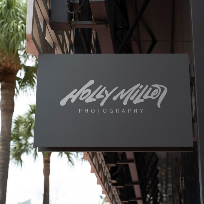 Customer using their Photologo signature 4