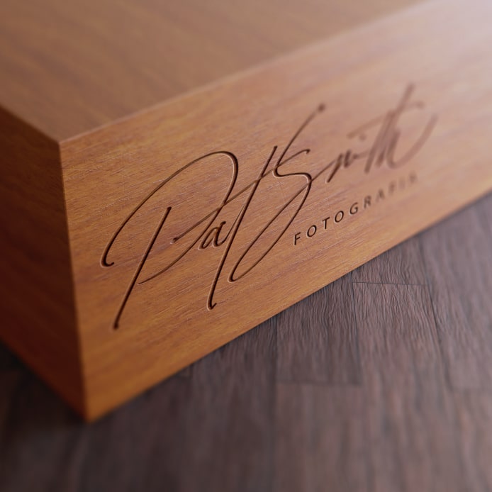 Customer using their Photologo signature 7