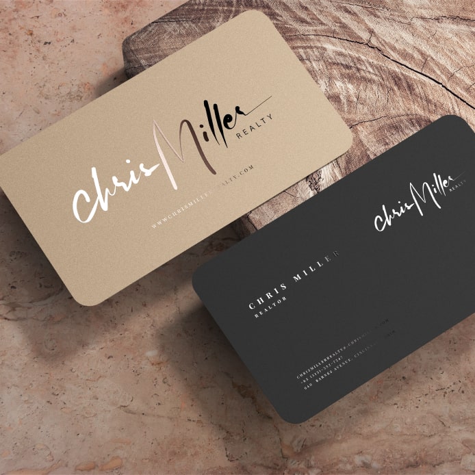 Professional using their Photologo 3